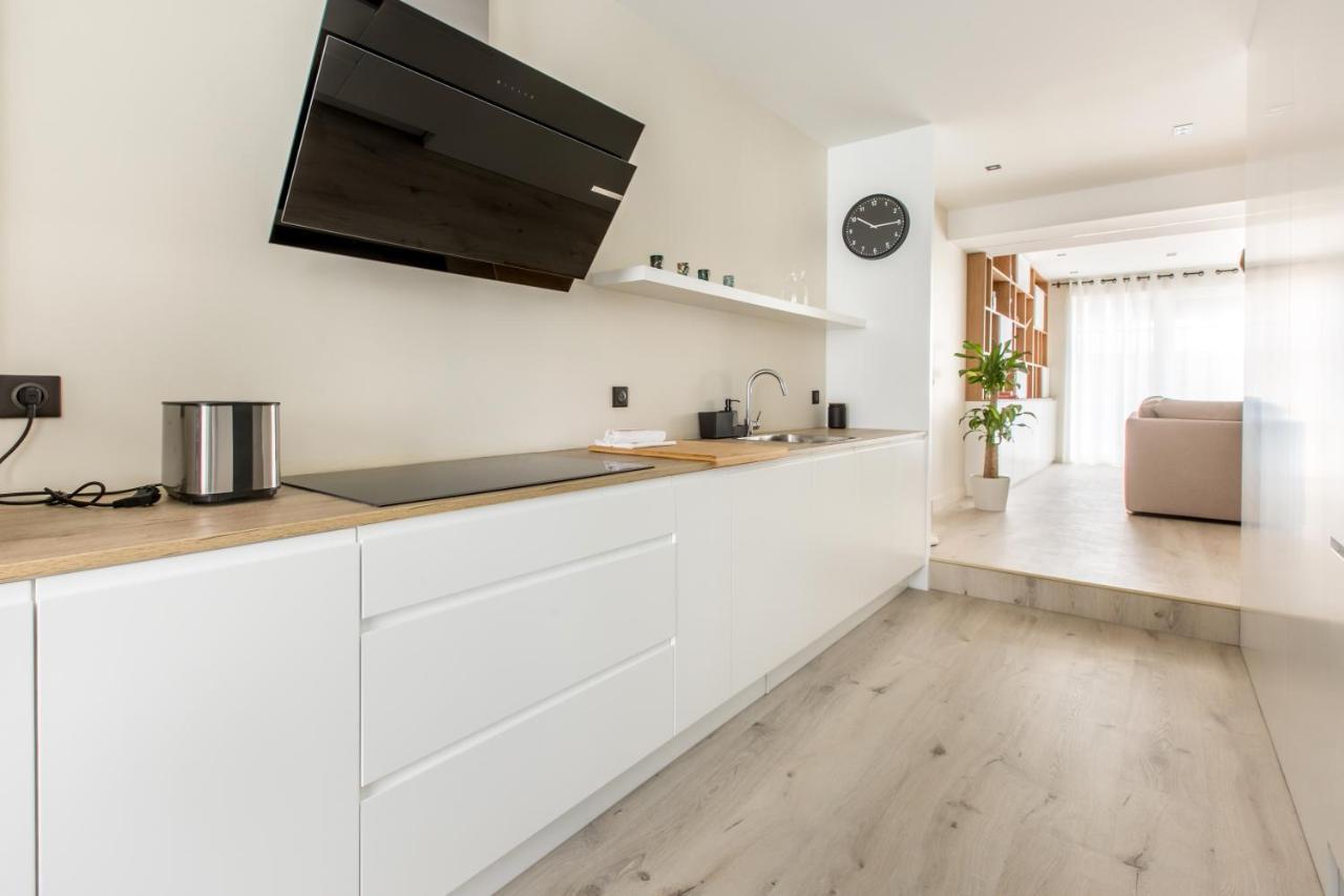 Appartement Spacieux Et Moderne 4 Chambres A 5Mn A Pieds Republique Лілль Екстер'єр фото